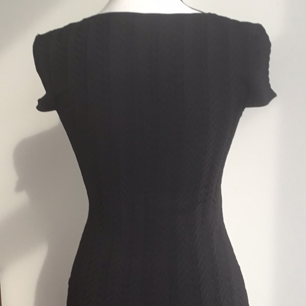 Dress - Picture 5 of 6